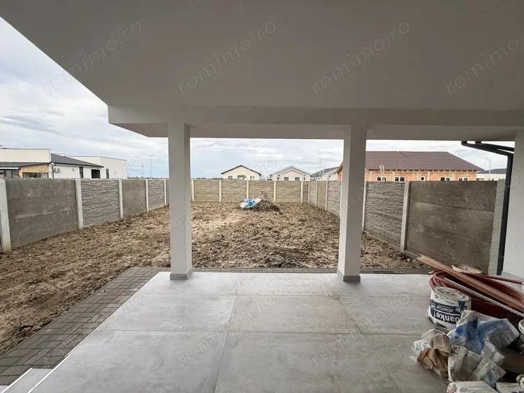 Casă cu 4 camere cu Teren 300 Mp în Calea Urseni