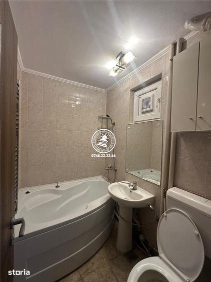 Apartament cu 3 camere semidecomandat în Ultracentral
