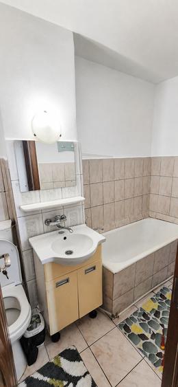 Apartament cu 2 camere semidecomandat în Republicii