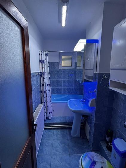 Apartament cu 2 camere decomandat în Exterior Vest