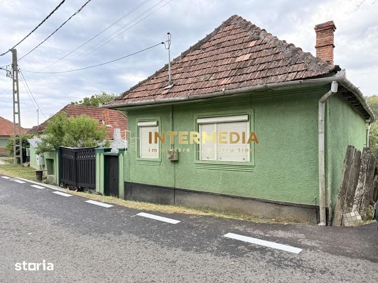 Casă cu 3 camere cu Teren 1375 Mp în Cricău