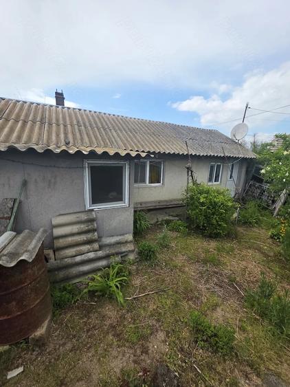 Casă cu 3 camere cu Teren 1243 Mp în Istria