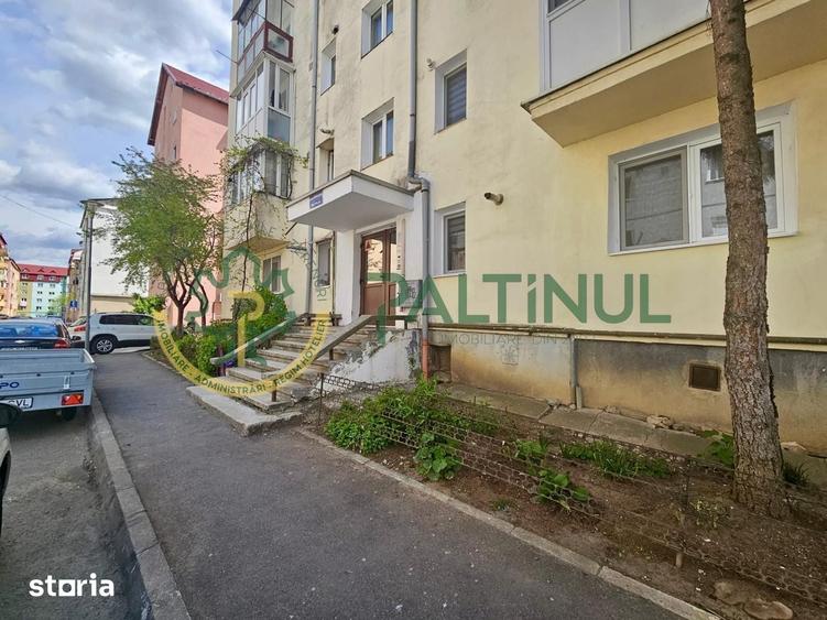 Apartament cu 2 camere semidecomandat în Vasile Aaron