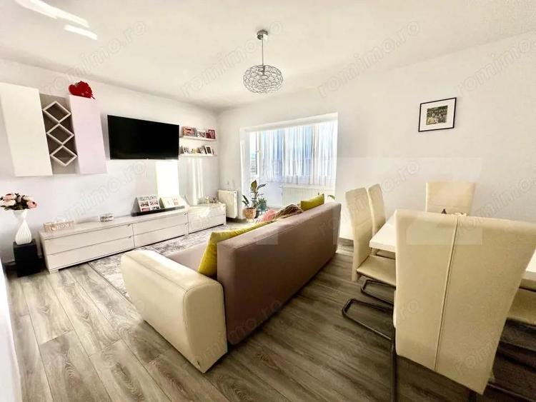 Apartament cu 3 camere decomandat în Central