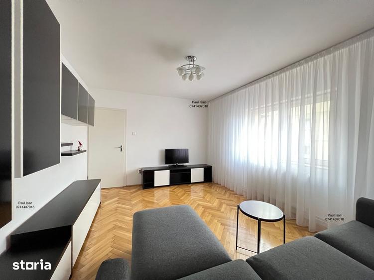 Apartament cu 3 camere, mobilat în Centrul Civic