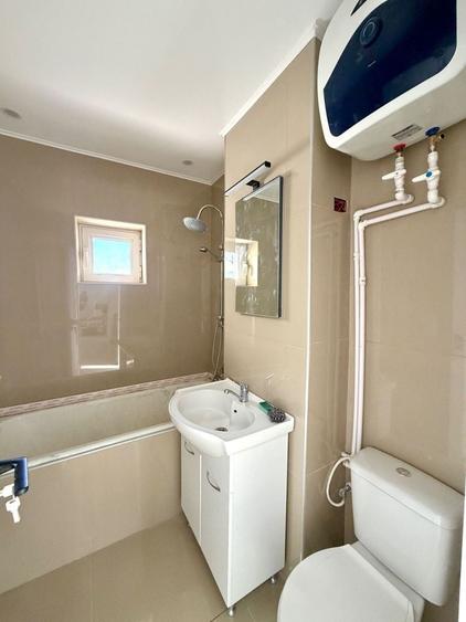 Apartament cu 3 camere decomandat în Doamna Ghica