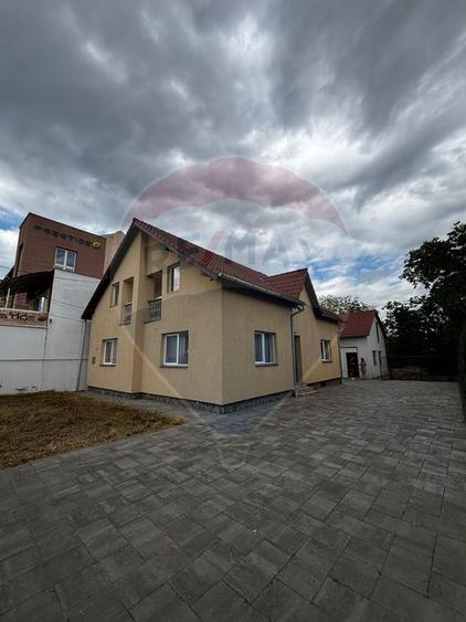Casă individuală cu 5 camere cu Teren 1200 Mp în Ampoi 3