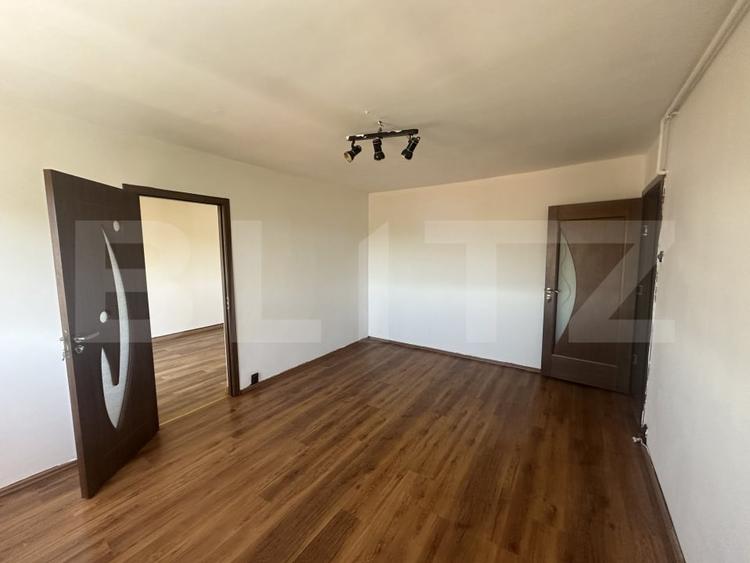 Apartament cu 2 camere semidecomandat în 14 Mai