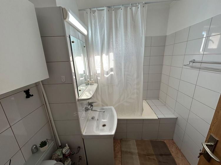 Apartament cu 3 camere decomandat, mobilat în Gheorghe Doja