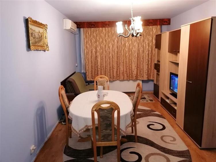 Apartament cu 3 camere decomandat în Olimpia-Stadion