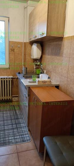 Apartament cu 3 camere nedecomandat în Exterior Vest