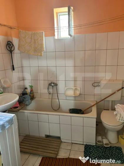 Casă cu 2 camere cu Teren 650 Mp în Acățari