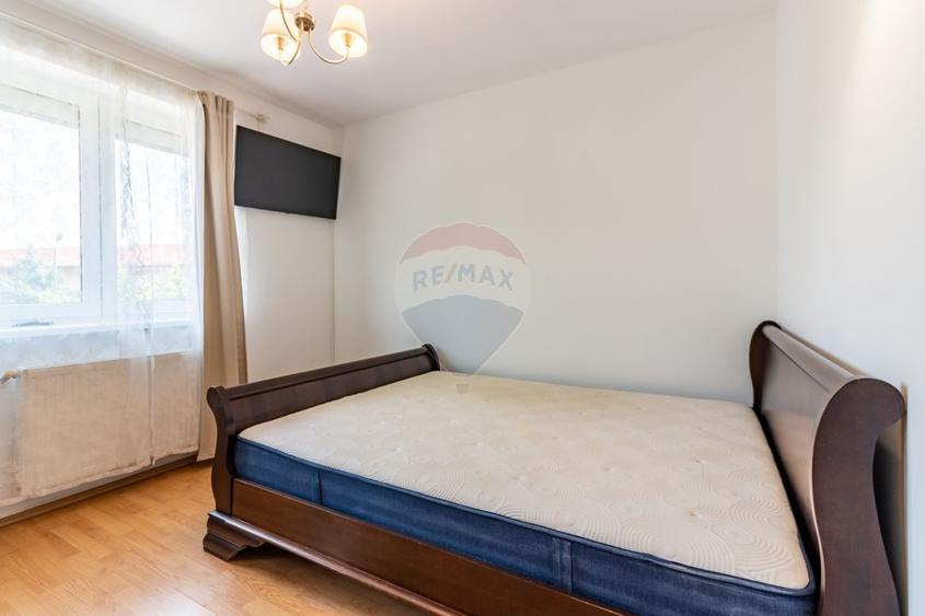 Casă cu 4 camere cu Teren 210 Mp în Central
