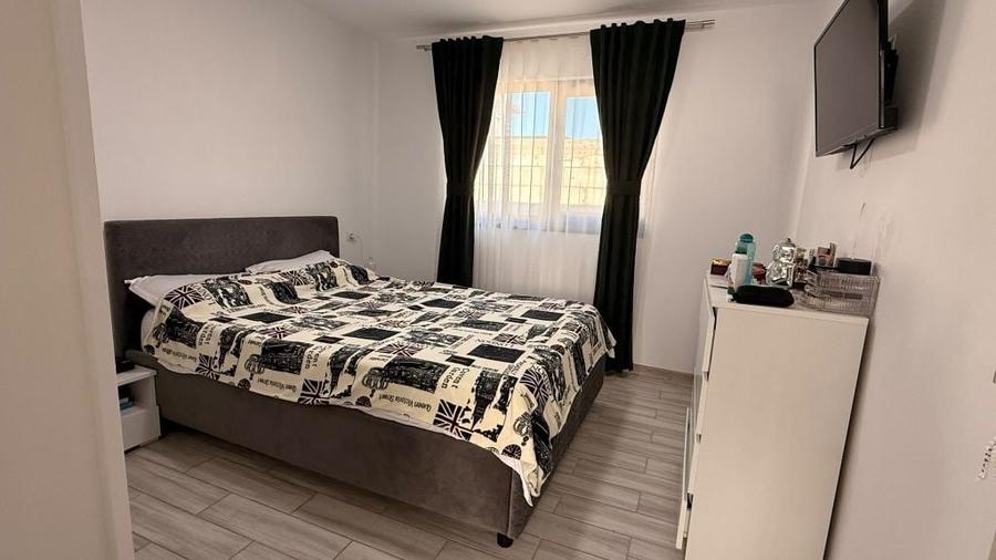 Casă cu 3 camere în Costi