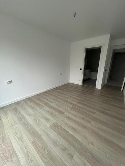 Apartament cu 4 camere decomandat în Albert