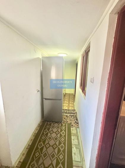 Casă individuală cu 4 camere cu Canalizare în Casa Cărții