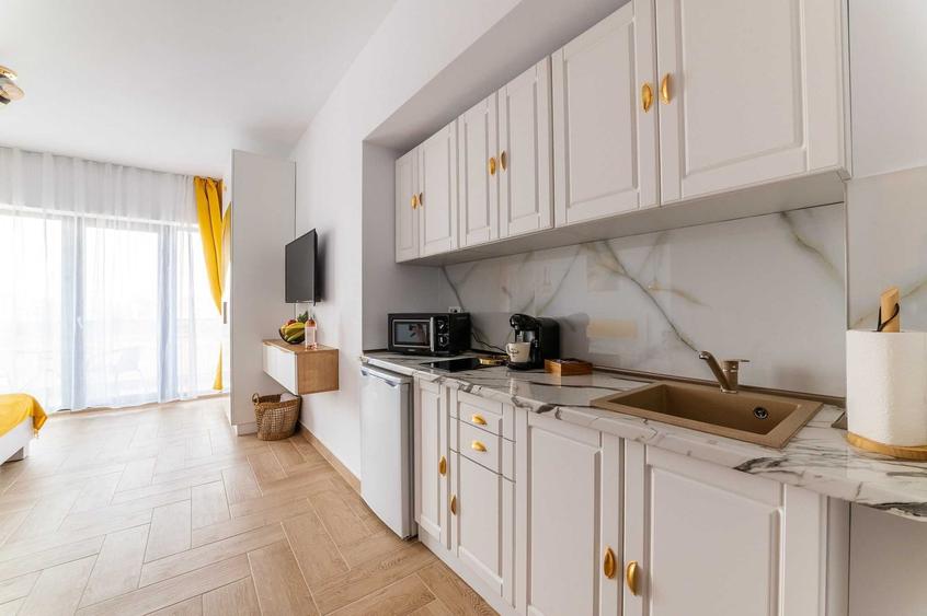 Vand studio-uri cu vedere \ fara vedere la mare, Mamaia Nord, Tomis Villa Promenada, 20 m de plaja - 8