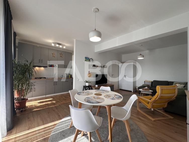 Apartament cu 2 camere decomandat, mobilat în Piața Cluj