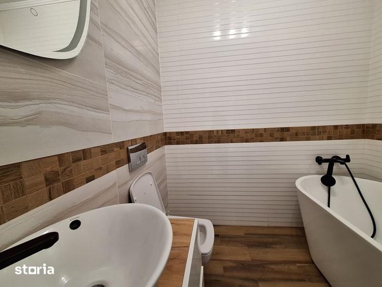 Apartament cu 3 camere semidecomandat în Florești
