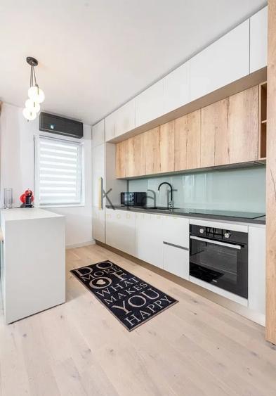 Apartament cu 2 camere semidecomandat, mobilat în Central
