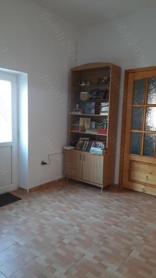 Casă cu 5 camere cu Teren 550 Mp în Sulina