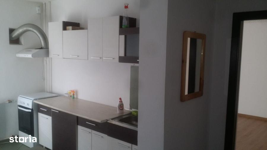 Apartament cu 2 camere decomandat în Centrul Civic