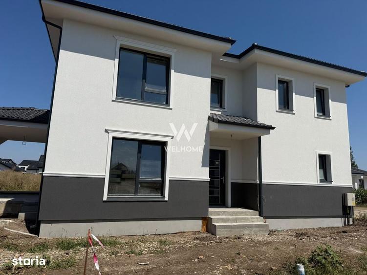 Casă cu 4 camere în Șura Mică