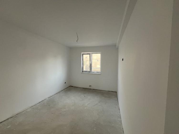 Duplex cu 5 camere cu Canalizare în Valu lui Traian