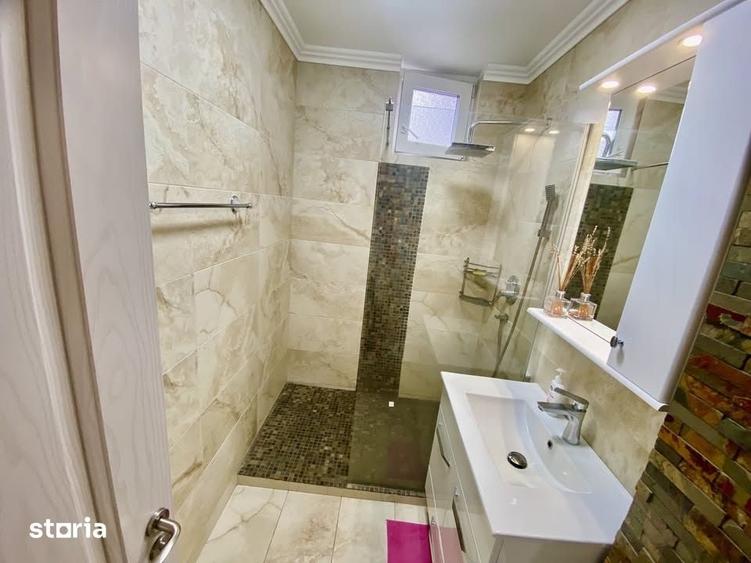Apartament cu 2 camere nedecomandat în Republicii