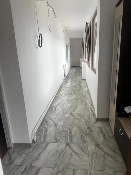 Casă individuală cu 5 camere cu Canalizare în Câmpinița