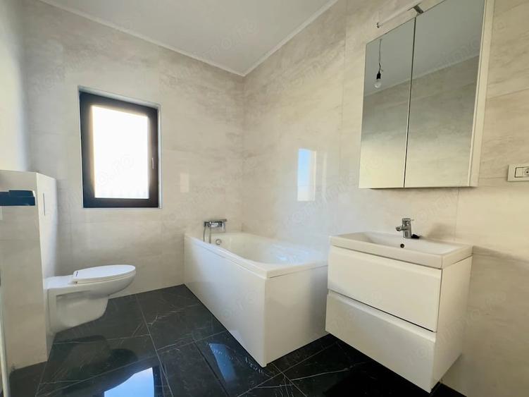 Casă cu 5 camere cu Teren 287 Mp în Central
