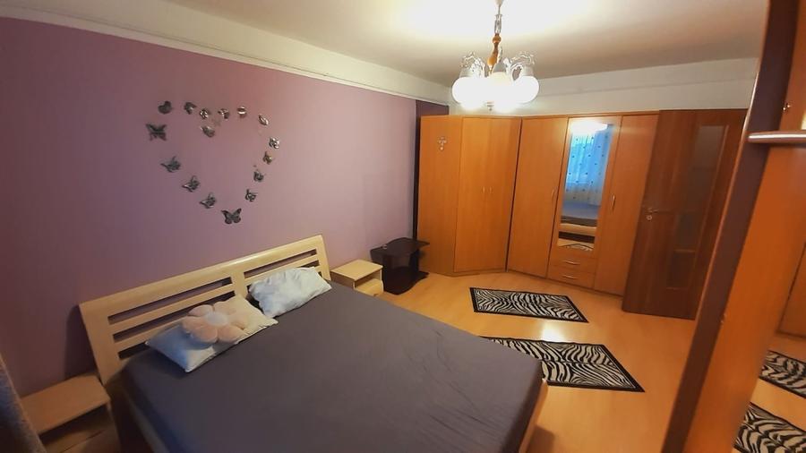 Apartament cu 2 camere decomandat în Aeroport