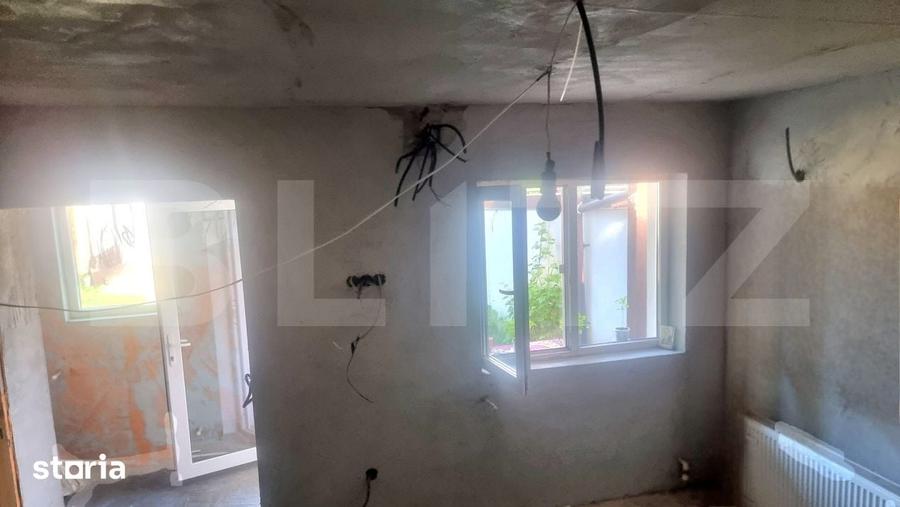 Casă cu 3 camere cu Teren 240 Mp în Mihai Bravu