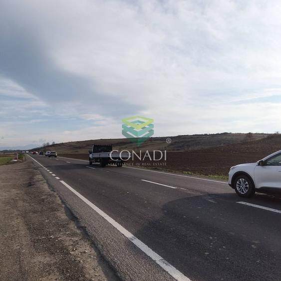 Teren Construcții intravilan de 33500 mp, în Măieruș