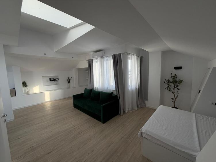 Apartament cu 4 camere decomandat, mobilat în Cotroceni