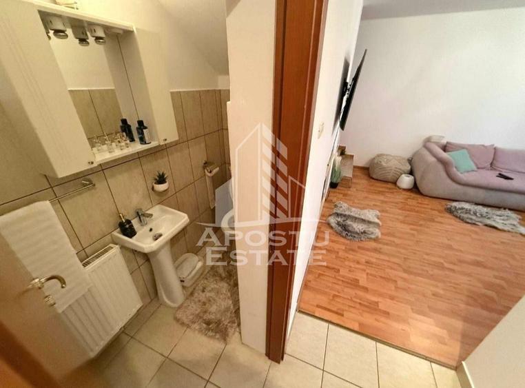 Apartament cu 3 camere decomandat, mobilat în Dumbrăvița