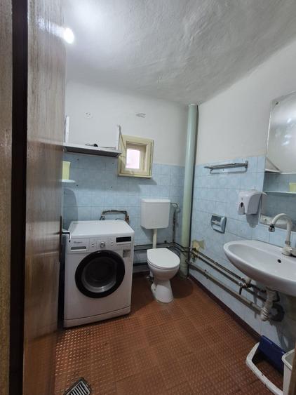 Casă cu 3 camere în Florești