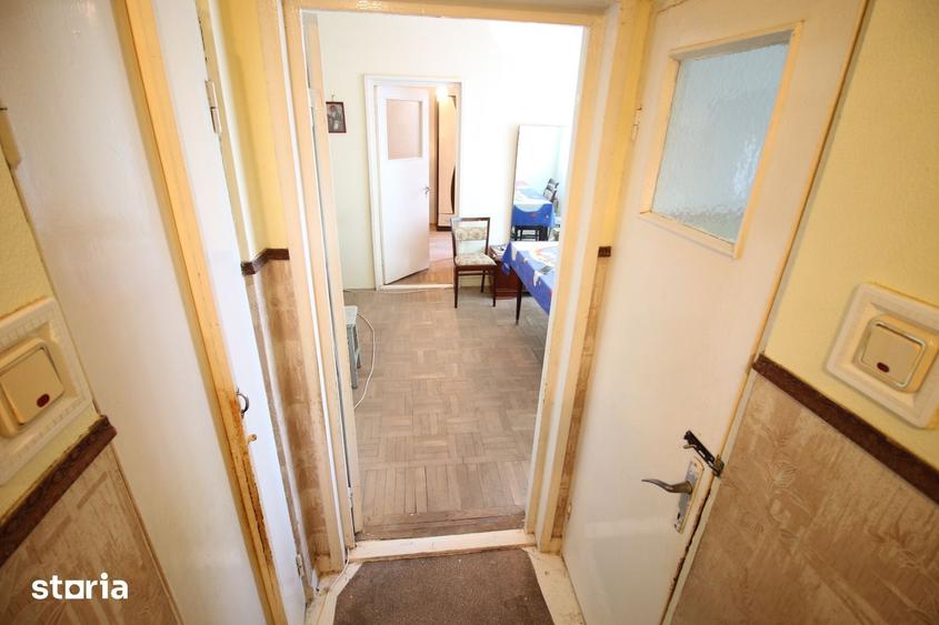 Apartament cu 2 camere semidecomandat în Micro 19