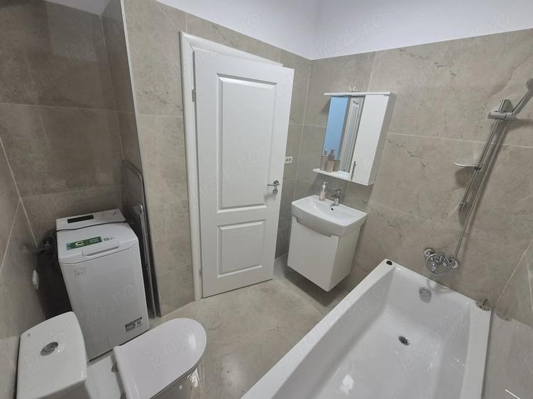 Apartament cu 2 camere semidecomandat, mobilat în Rahova
