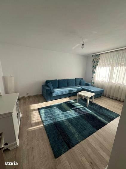 Apartament cu 3 camere în Florilor — fotografia 1
