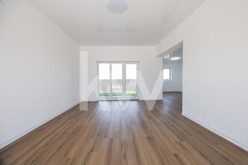 Casă individuală cu 4 camere cu Teren 333 Mp în Exterior Est