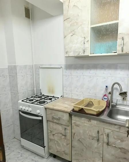 Garsonieră decomandată în Galata