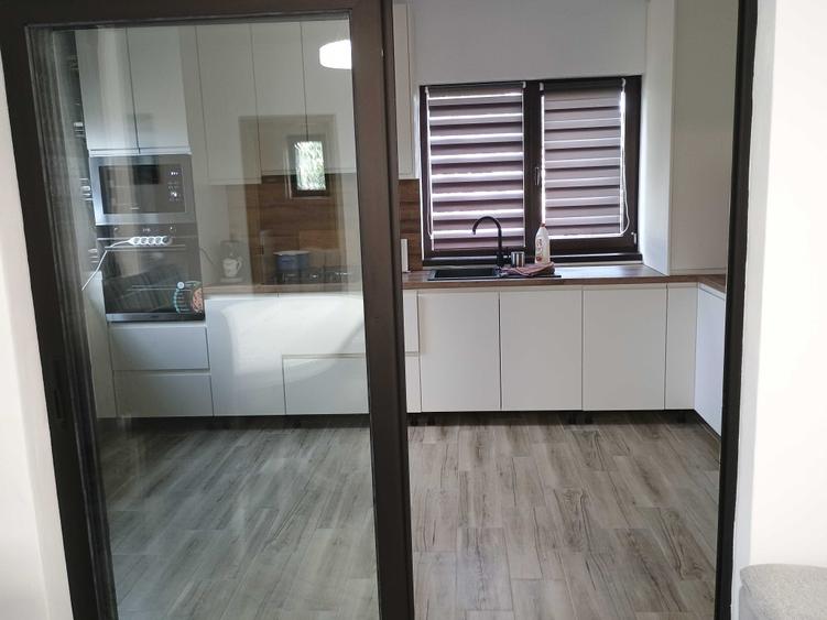 Casă cu 2 camere în Vladimirescu