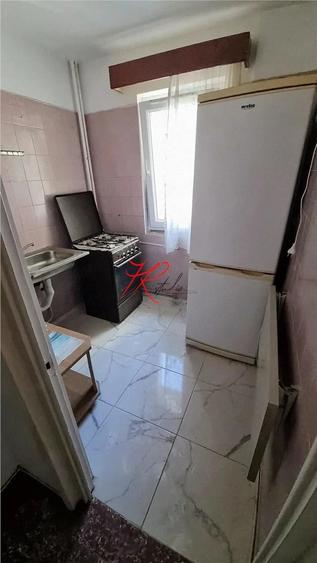 Garsonieră semidecomandată în Teiul Doamnei