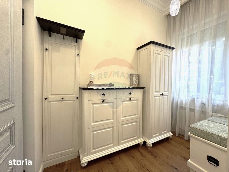 Apartament cu 2 camere, mobilat în Victoriei