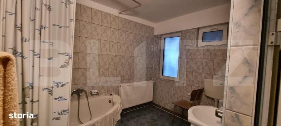 Spațiu comercial, de 600 mp, în Brătășanca