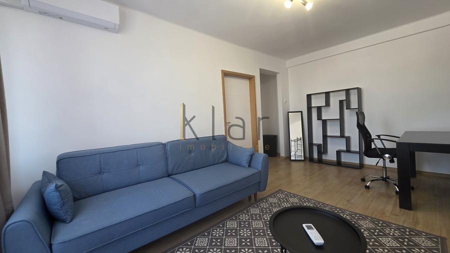 Apartament cu 2 camere semidecomandat, mobilat în P-ța Mihai Viteazul