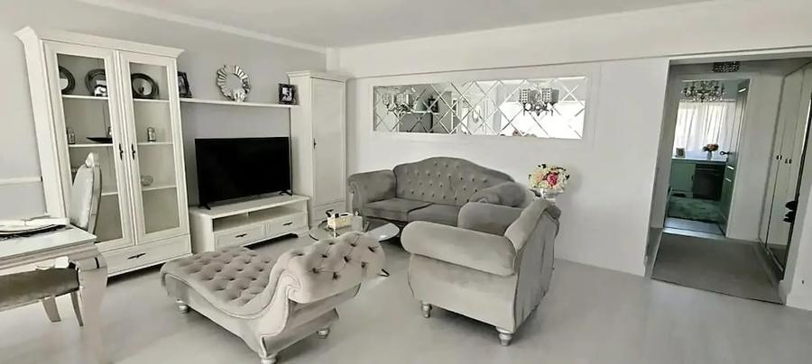 Apartament cu 3 camere decomandat în Ultracentral