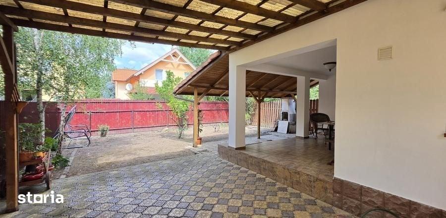 Casă cu 4 camere cu Teren 320 Mp în Dumbrăvița