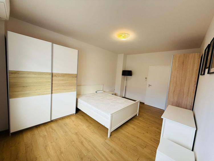 Apartament cu 2 camere semidecomandat în Giroc